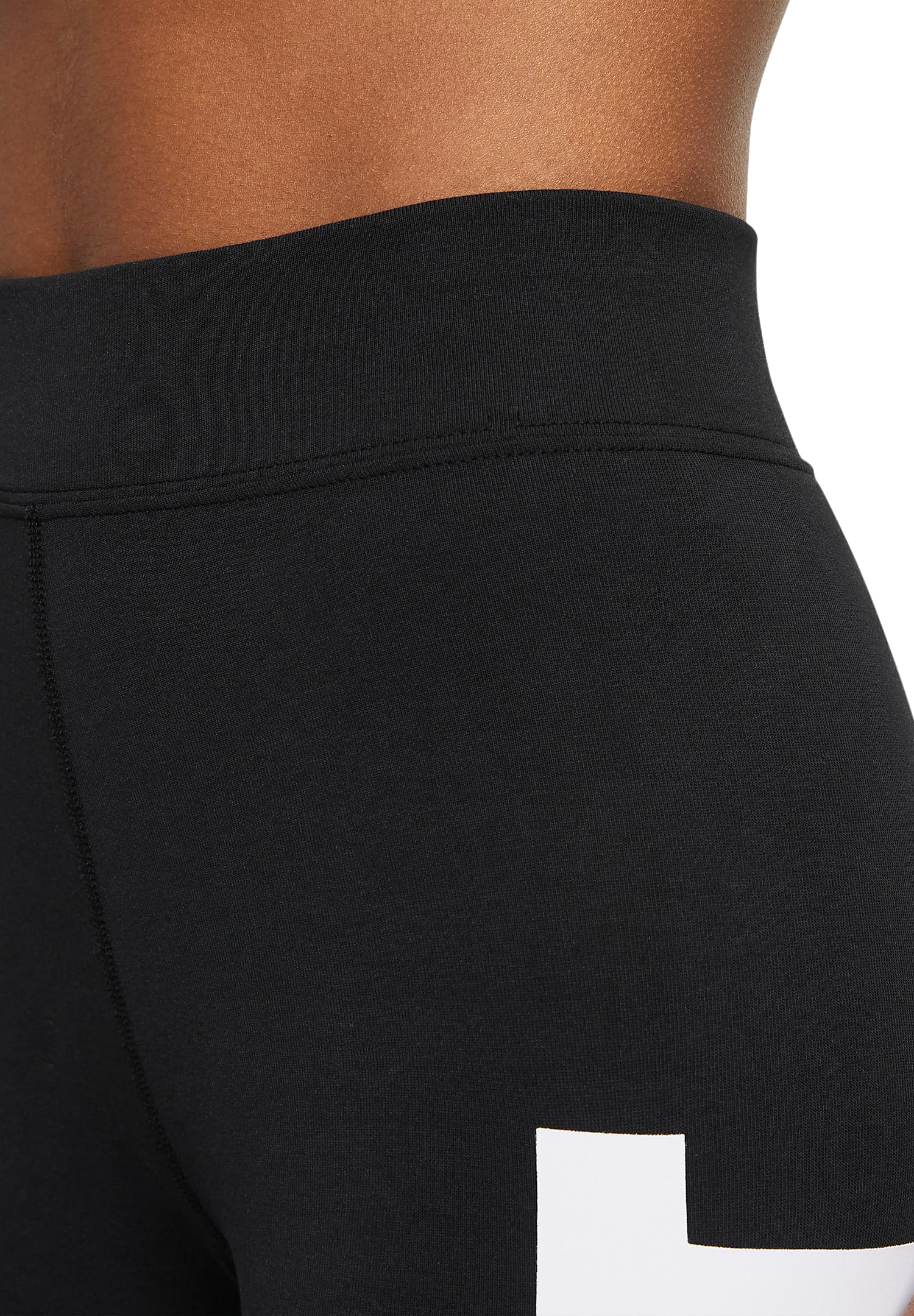 NIKE Sportswear Essential Leggins Pant Fitnesshose Training Laufhose schwarz CZ8534